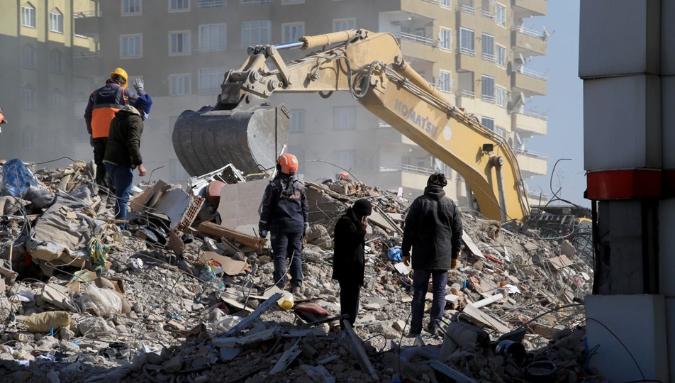 Depremde yıkılan binalardan delil nasıl toplanacak? Bakanlık yanıtladı
