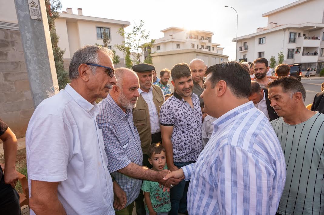 EMEKLİ, YAŞADIĞI ZORLUĞU AĞLAYARAK ANLATTI