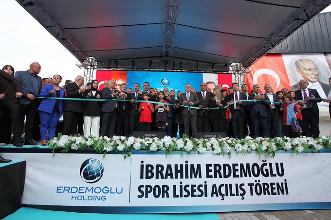 İbrahim erdemoğlu spor lisesi ve spor kompleksi görkemli bir tören ile açıldı.