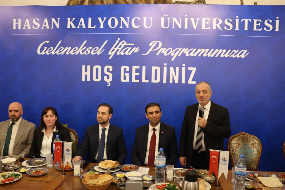 HKÜ, eğitim kurumları ile geleneksel iftar programında buluştu